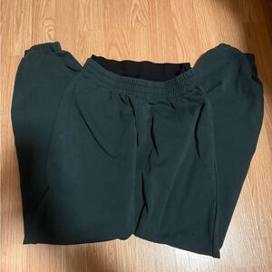 Dark Green Jogger Pants size M